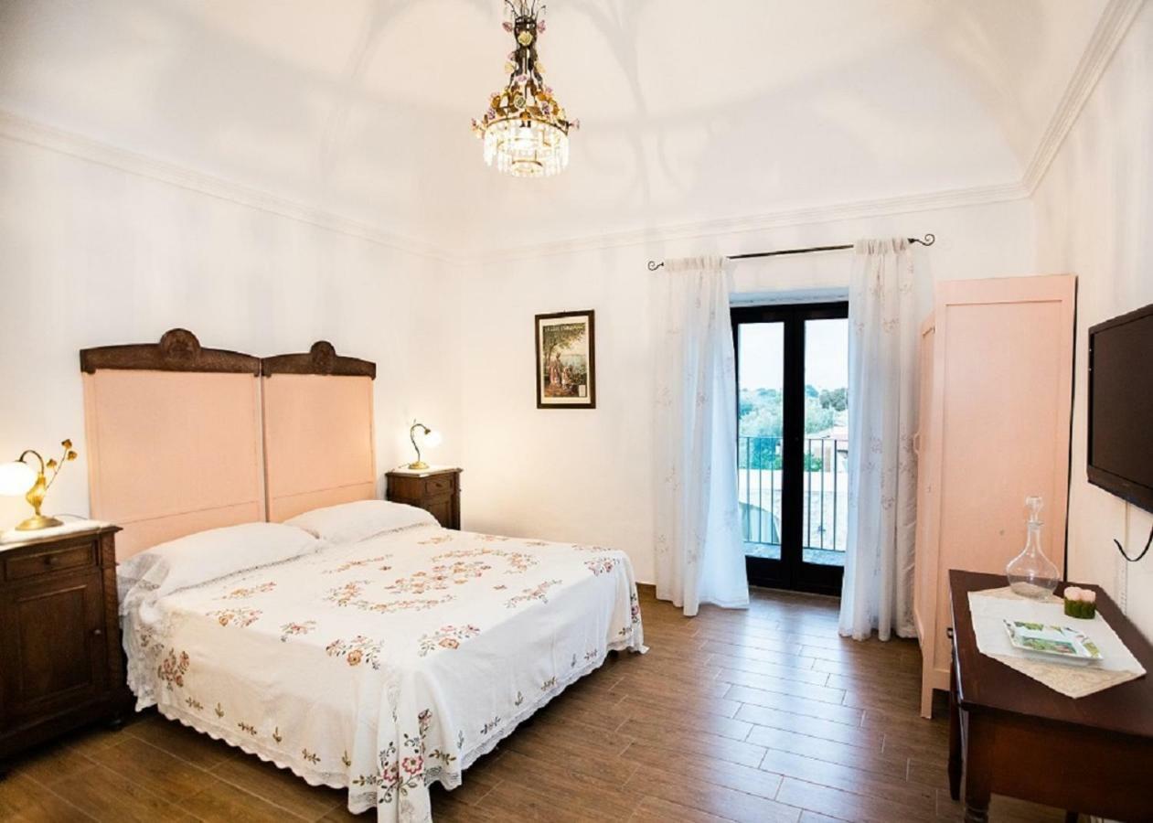 Agriturismo Villa Flavia Casa Serrafiori Екстериор снимка